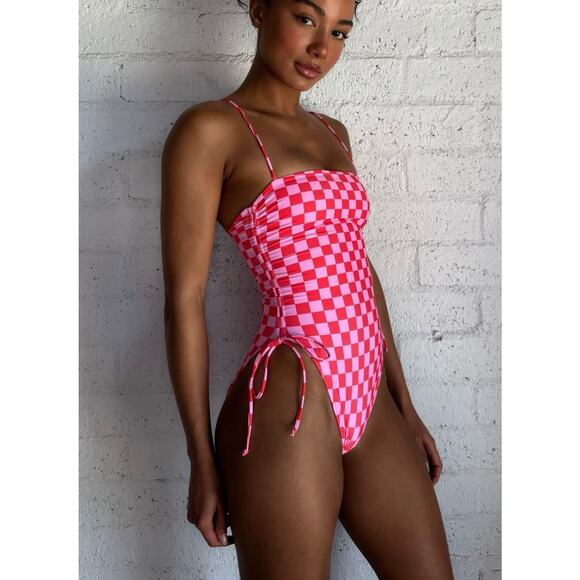 Skatie Other - Skatie• ‘Raye’ One Piece Swimsuit in DAYTONA